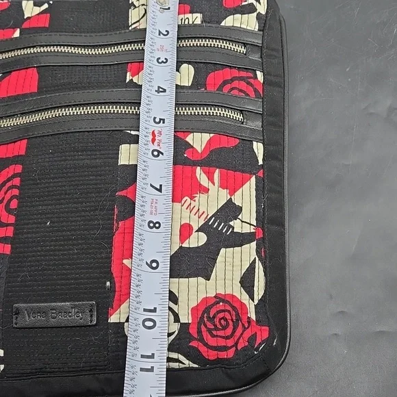 Vera Bradley Crossbody x Disney Alice in Wonderland Crossbody Bag - Picture 4 of 10